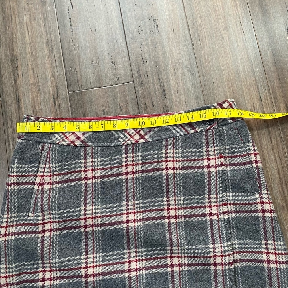 Eddie Bauer wool plaid wrap‎ skirt - Picture 9 of 10